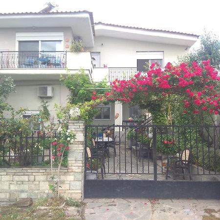 Sofia'S Cottage Asproválta Luaran gambar